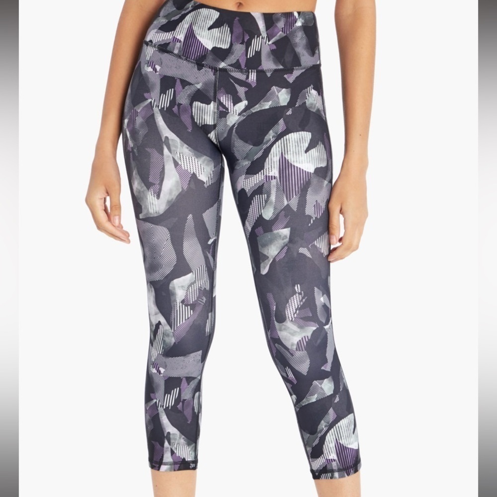 Marika sport workout capri leggings